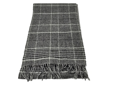  D1. GLENCHECK WOOL SCARF